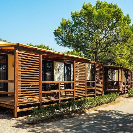 Mediteran Travel Mobile Homes Solaris Brodarica  Esterno foto