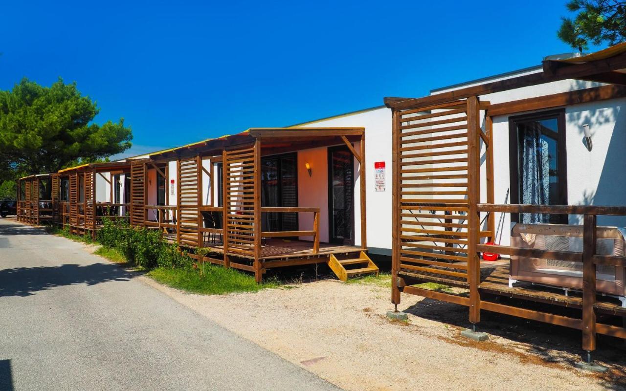Mediteran Travel Mobile Homes Solaris Brodarica  Esterno foto